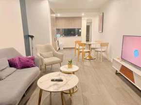 Valley Central Boutique Apartment - Free Carpark & Pet Friendly